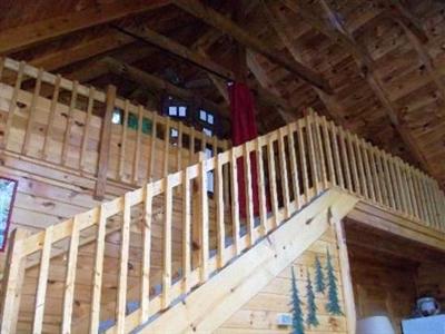 фото отеля Mountain Shadows Log Home Resort