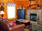 фото отеля Mountain Shadows Log Home Resort