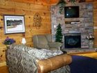 фото отеля Mountain Shadows Log Home Resort