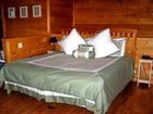 фото отеля Mountain Shadows Log Home Resort