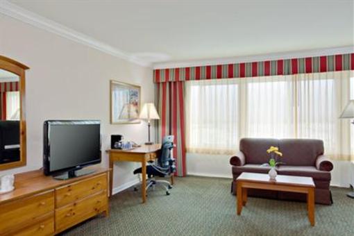 фото отеля Holiday Inn Express Van Nuys