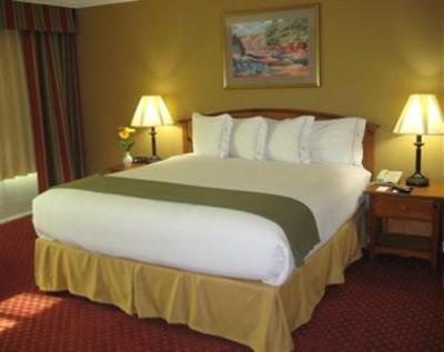 фото отеля Holiday Inn Express Van Nuys