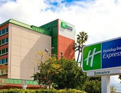 фото отеля Holiday Inn Express Van Nuys