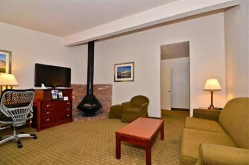 фото отеля BEST WESTERN Bishop Holiday Spa Lodge