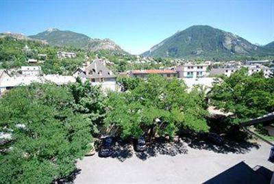 фото отеля Hotel De Paris Briancon