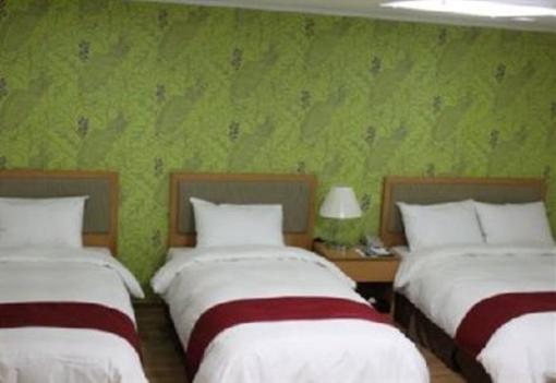 фото отеля Eastgate Tower Hotel