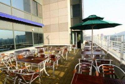 фото отеля Eastgate Tower Hotel