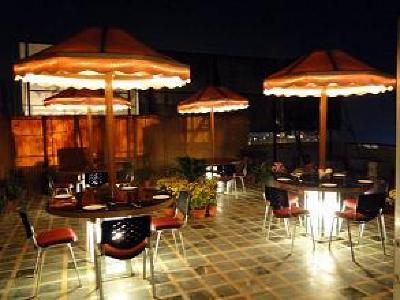 фото отеля Hotel Crystal Retreat Agra