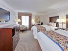 фото отеля La Quinta Inn & Suites Fresno Riverpark