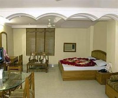 фото отеля B Continental Hotel New Delhi