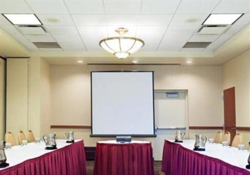 фото отеля Holiday Inn & Suites Chicago O'Hare Rosemont