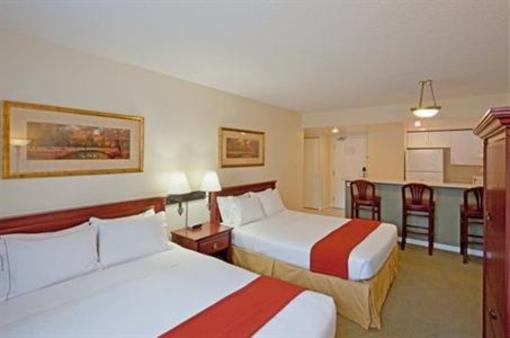 фото отеля Holiday Inn Express Montreal Centre-Ville