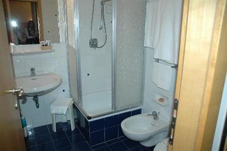 фото отеля Piccolo Mondo Hotel