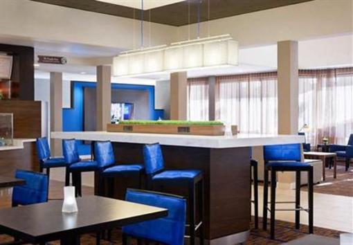 фото отеля Courtyard by Marriott Phoenix Camelback
