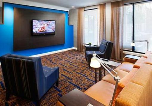 фото отеля Courtyard by Marriott Phoenix Camelback