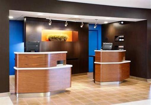 фото отеля Courtyard by Marriott Phoenix Camelback