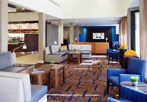 фото отеля Courtyard by Marriott Phoenix Camelback