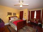 фото отеля Bed and Breakfast on U. Street