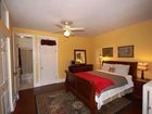 фото отеля Bed and Breakfast on U. Street