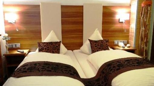фото отеля Hotel Schutzenhof Burstadt