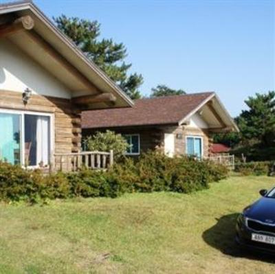фото отеля Jeju Logcabin Pension