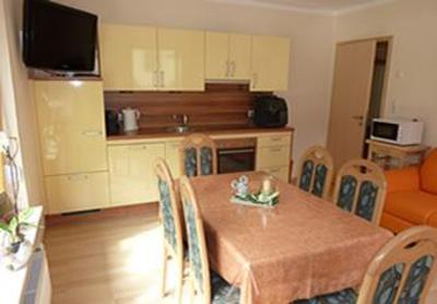 фото отеля Landhaus Vronis Apartments Hüttau