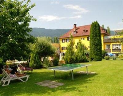 фото отеля Gastehaus Krappinger
