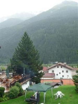 фото отеля Hotel Gridlon Wellness am Arlberg
