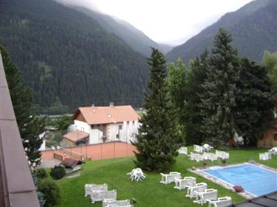фото отеля Hotel Gridlon Wellness am Arlberg