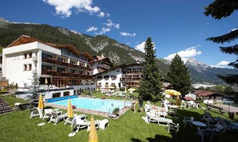 фото отеля Hotel Gridlon Wellness am Arlberg