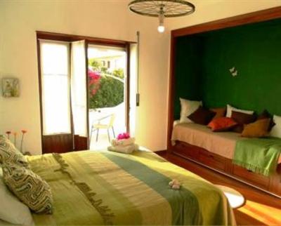 фото отеля Lemon Tree Beach Hostel