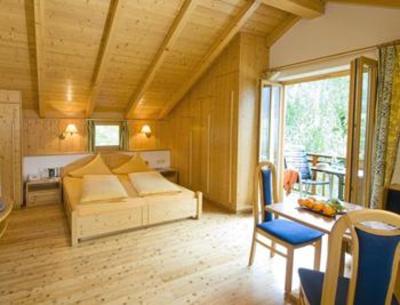 фото отеля Haus Am See Hotel Weissensee