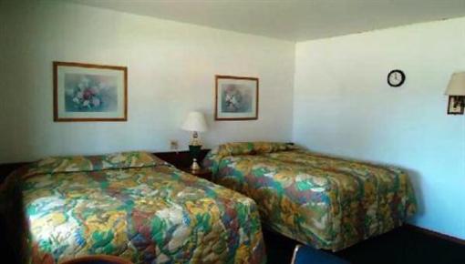 фото отеля Spinning Wheel Motel