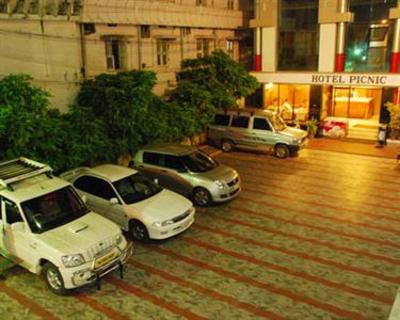 фото отеля Picnic Hotel Velankanni