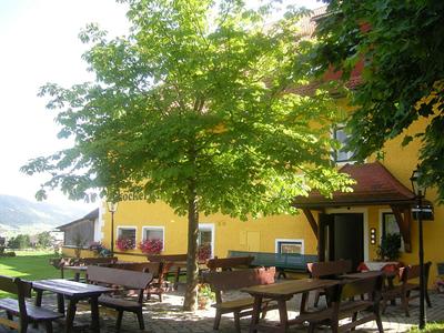 фото отеля Landgasthof Löckerwirt Sankt Margarethen im Lungau