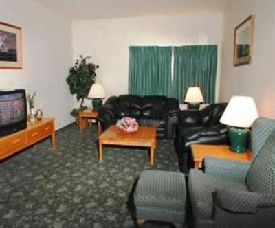 фото отеля Summit Lodge at Snoqualmie Pass