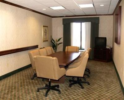 фото отеля Hampton Inn Canton, MS
