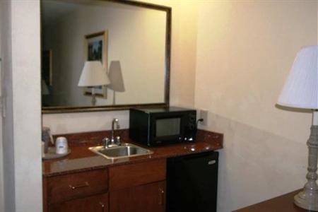фото отеля Hampton Inn Canton, MS