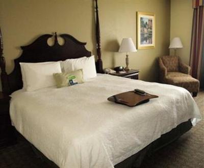 фото отеля Hampton Inn Canton, MS
