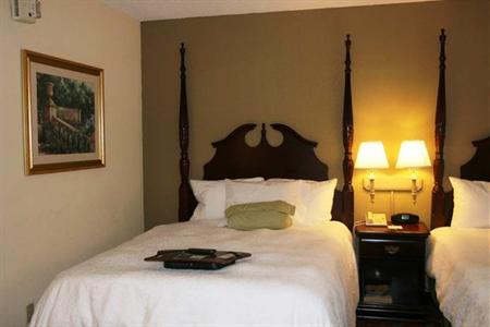 фото отеля Hampton Inn Canton, MS