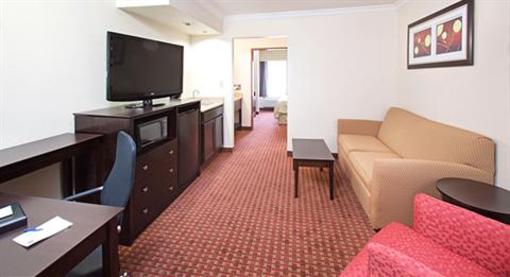 фото отеля AmericInn Johnston
