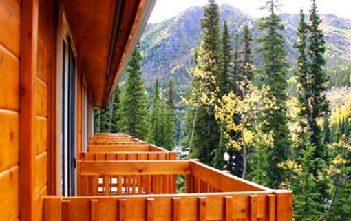 фото отеля Denali Grizzly Bear Cabins & Campground