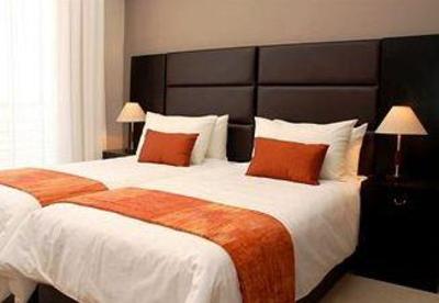 фото отеля Nomndeni Icon Apartment Cape Town