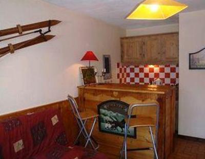 фото отеля Chatel Tour Apartments
