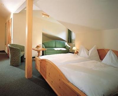 фото отеля Hotel Tirolerhof St. Georgen