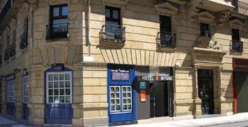 фото отеля Apartamentos Arrizul San Sebastian
