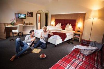 фото отеля Hotel Waidringerhof
