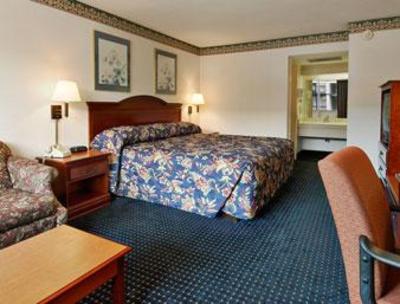 фото отеля Super 8 Camp Springs / Andrews AFB DC Area