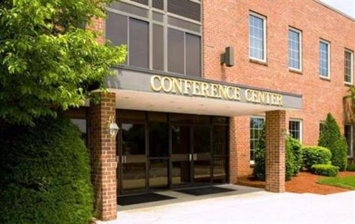 фото отеля Radisson Hotel and Suites Chelmsford Lowell