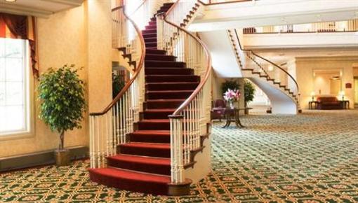 фото отеля Radisson Hotel and Suites Chelmsford Lowell